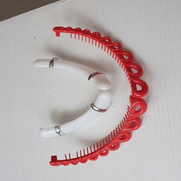 4/$30 Banana Combs & Hair Clips - Set of 5 - Picture 7 of 7